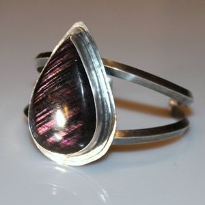 Purple/Pink labradorite Sterling Silver Cuff